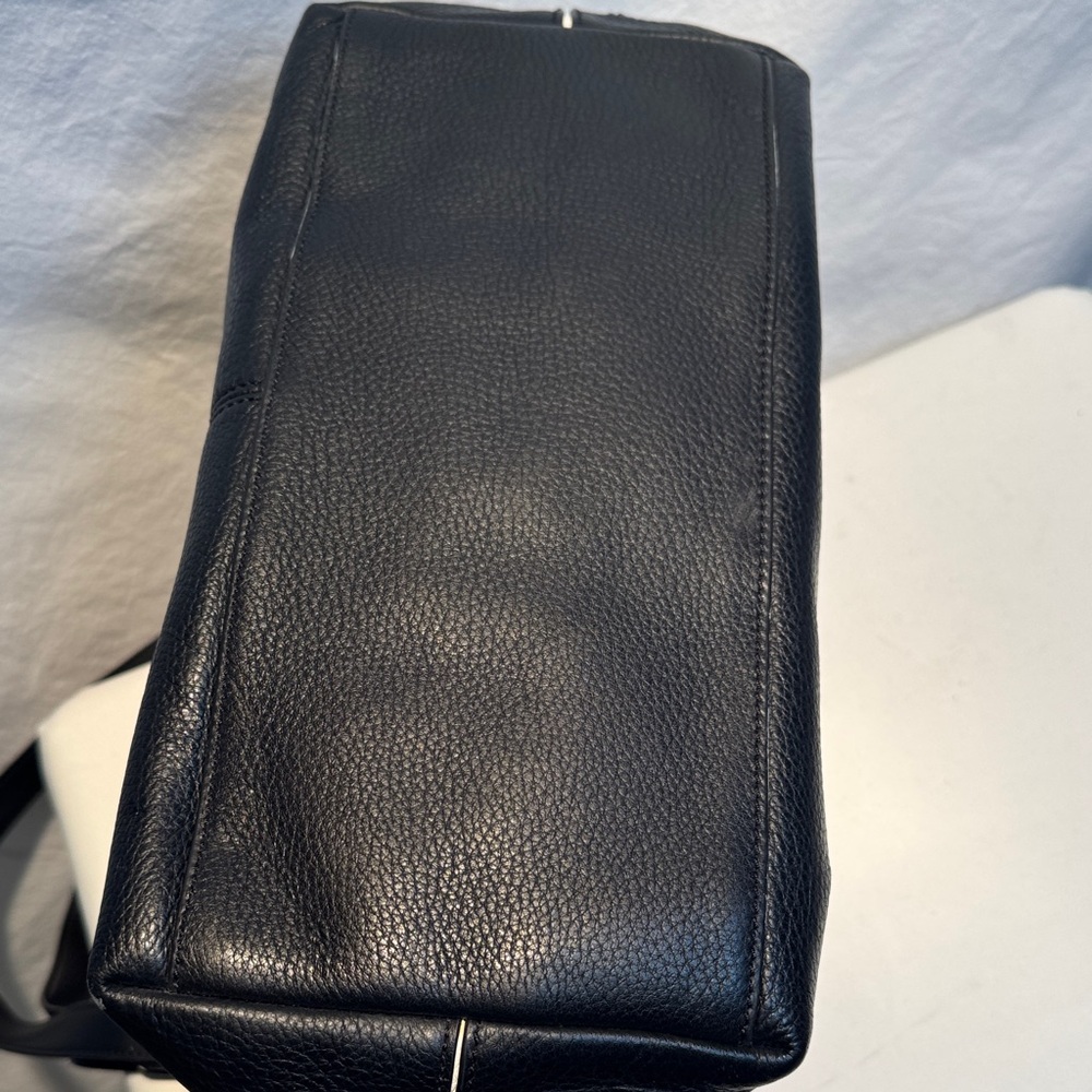 Vince Camuto Black and White Tote Bag - Picture 5 of 15